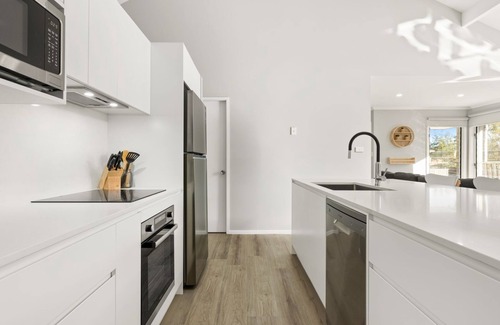 Vincentia Villa | Oceanfront Retreat at Sandy Toes, Experience Jervis Bay