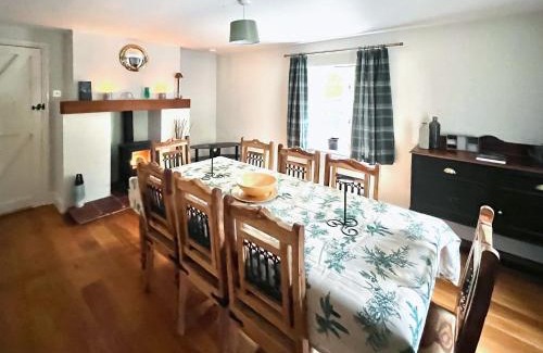 King's Lynn House | Pet-Friendly Retreat at Sandy Toes Cottage Awaits You