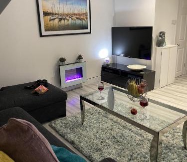 Torquay City Centre Apartment | Seaview Apartments at Sandybanks Torquay – Pet Friendly Stay