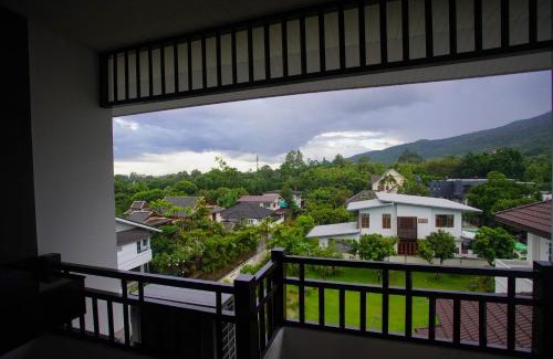 Chang Phueak Hotel | Inviting Sang Serene House: Family-Friendly Retreat Awaits