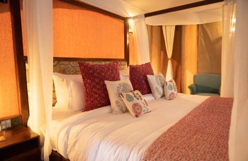 Bhilwara Hotel | Discover Relaxation at Sangam Farms with Pool and Spa