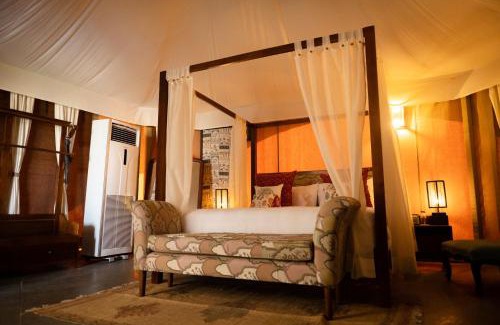 Bhilwara Hotel | Discover Relaxation at Sangam Farms with Pool and Spa