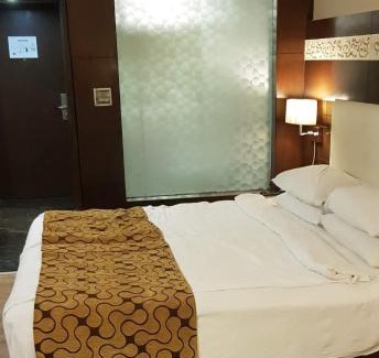 Chirawa Hotel | Experience Sangam Resort: 5-Star Oasis with Ocean Views