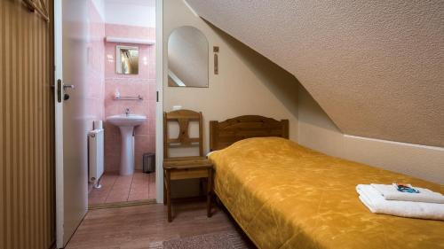 Sangaste Hotel | Pet-Friendly Sangaste Rukki Maja Guesthouse with Great Ratings