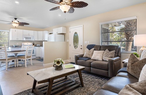 Sanibel Cottage | Beautiful Sanibel Shores A2 Cottage Steps from the Beach
