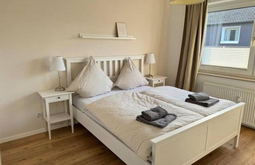 Oberhausen Apartment | Modern 2-Room Apartment Near CentrO in Oberhausen