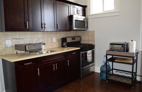North Bergen House | Sanitized Colonial Retreat with Ocean Views, 20 Mins from NYC