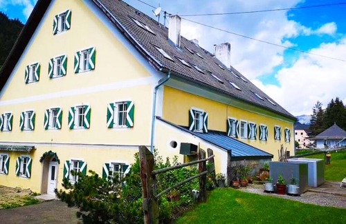 Styria Region Apartment | Cozy Studio A in Sank Johann am Tauern, Ideal for Families