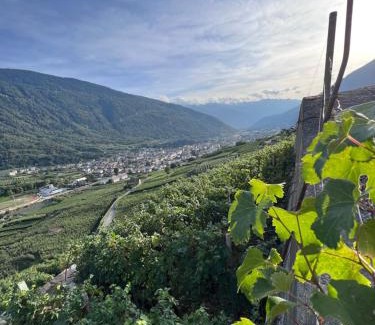 Tirano Bed & Breakfast | Pet-Friendly SANMARTINO SUITE with Hot Tub & Breakfast