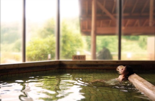 Ichinoseki Hotel | Relax at Sannouzan Onsen Zuisenkyo with Hot Tub Access