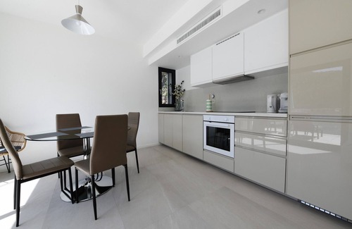 Caslano Villa | Family-Friendly Retreat at Sans Souci 2 - Swisshomebnb