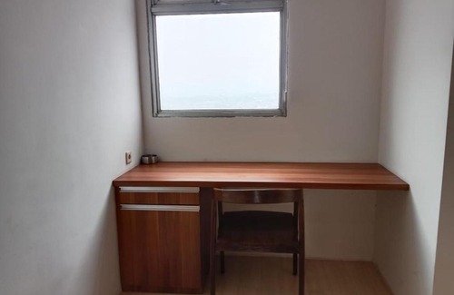 Gunung Putri Apartment | Comfortable Sansan Room at Gunung Putri Square
