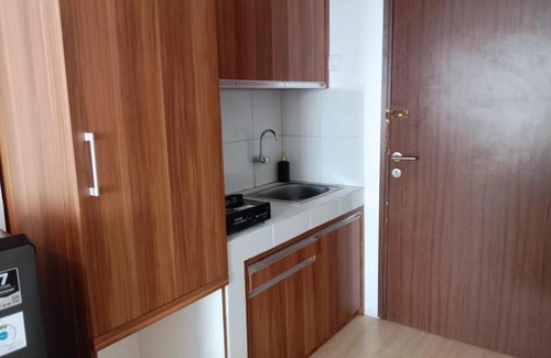 Gunung Putri Apartment | Comfortable Sansan Room at Gunung Putri Square