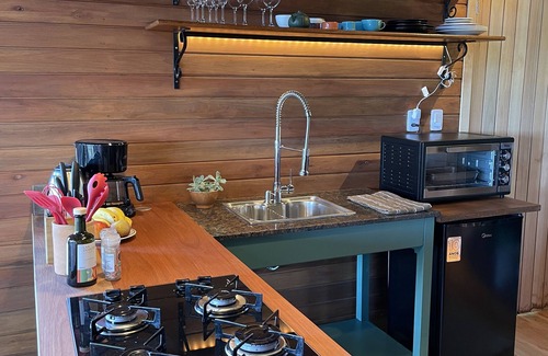 Joacaba Cabin | Discover Santê Cabana: Cozy Stay with Kitchen Amenities