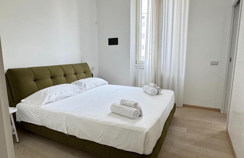 San Vittore Apartment | Sant'Agostino Large & Elegant Apartment, Milano