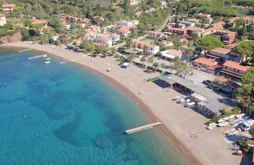 Bagnaia Apartment | Beautiful Sant'Anna Del Volterraio with Oceanfront Pool