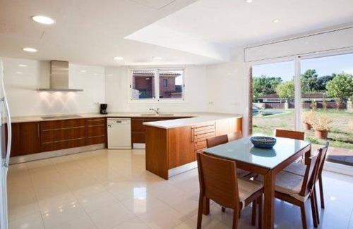 Sant Andreu de Llavaneres House | Stunning Oceanfront Villa in Sant Andreu De Llavaneres