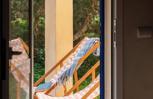 Formentera Cottage | Idyllic Sant Ferran De Ses Roques: Family-Friendly Retreat
