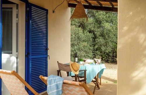 Formentera Cottage | Idyllic Sant Ferran De Ses Roques: Family-Friendly Retreat