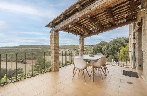 Gargalla House | Discover Sant Grau I: Family & Pet-Friendly Retreat