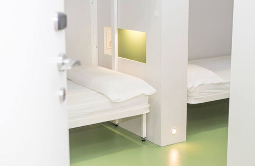 El Camp de l'Arpa del Clot Hostel | Discover Sant Jordi Hostels Sagrada Familia - Guest Favorite!