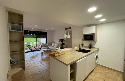 Begur Apartment | Pet-Friendly Retreat in Begur Center, Costa Brava