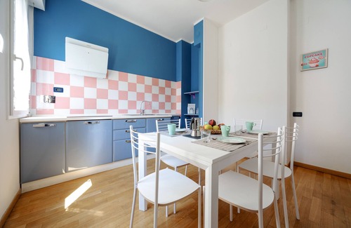 San Donato-San Vitale Apartment | Delightful Sant'Orsola Apartment with Kitchen & Breakfast