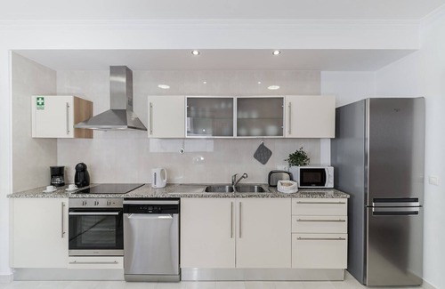 Imaculado Coracao de Maria Apartment | Modern Apartment in Santa Catarina II, Rated 9.2/10