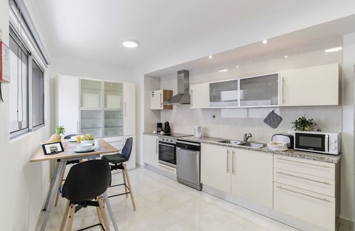 Imaculado Coracao de Maria Apartment | Modern Apartment in Santa Catarina II, Rated 9.2/10