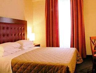 Sarzana Hotel | Discover Santa Caterina Park Hotel: Family-Friendly Retreat