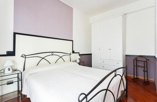 Albate Apartment | Family-Friendly Santa Chiara Apartment - Rated 8.8/10