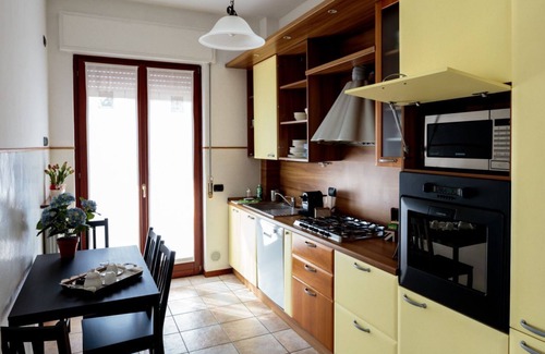 Albate Apartment | Cozy Santa Chiara - Your Perfect Stay in Como