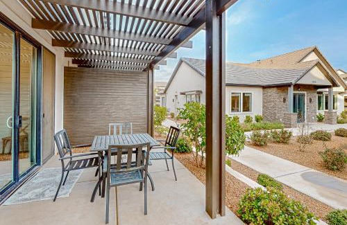Ivins House | Relax at Santa Clara Starlight with Pool and Hot Tub