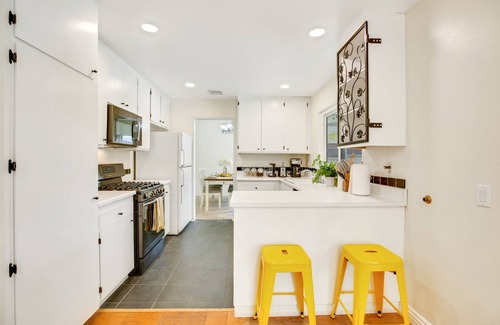 Valencia House | Family-Friendly Santa Clarita Home with Pool and Spa