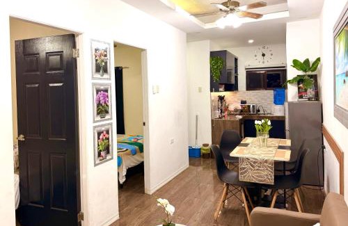 Santa Rosa Apartment | Santa Cosy Villa B Fast Wi-Fi, Netflix Included Split system Air-con & Hot Shower