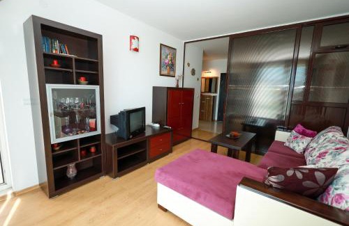 Sarafovo Apartment | Top-Rated Santa Cruz Apartment with Private Beach Access