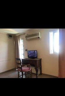 Santa Fe Apartment | Santa fe Boulevard apartment with AC and Wifi