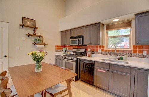 Santa Fe House | Santa Fe Home with Private Yard