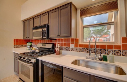 Santa Fe House | Santa Fe Home with Private Yard