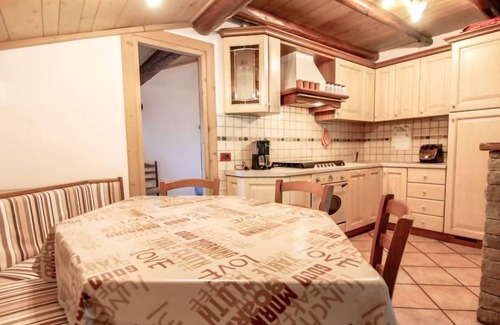 Valdisotto Apartment | Relaxing Santa Lucia with Spa, Lake Views & Family Amenities