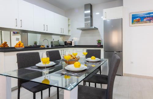 La Victoria Apartment | Discover Santa María FreshApartments: A Family-Friendly Retreat