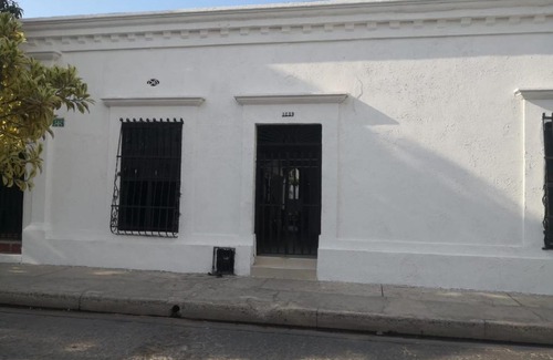 Barrio Centro Hotel | Discover Santa Marta Luna Llena: Pet-Friendly Retreat