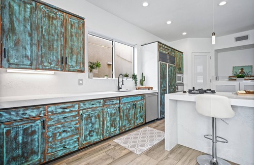 Downtown House | Beachfront Santa Monica Home with Ocean Views and Pool
