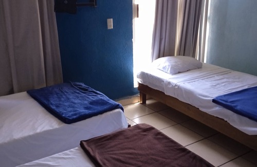 San Nicolas de los Garza Hotel | Santa Rosa 4Rest