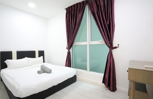 Kampung Sembulan Baru Apartment | Relaxing Santai Suite: 4-Star Comfort at Sutera Avenue