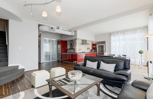 San Jose Condo | Top-Rated Santana Row Properties - Silicon Valley Retreat
