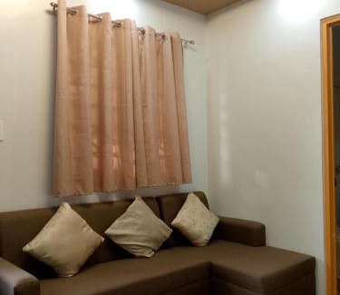 Puerto Princesa City Centre Apartment | Santiago Inn Puerto Princesa Inc