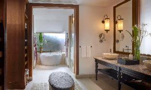 Mae Nam Resort | Exquisite Santiburi Koh Samui: Oceanfront Paradise Awaits