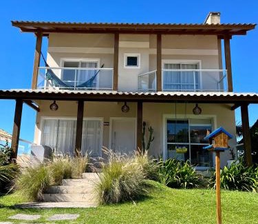 Santinho House | Relaxing Santinho Ocean View House with Hot Tub & Breakfast