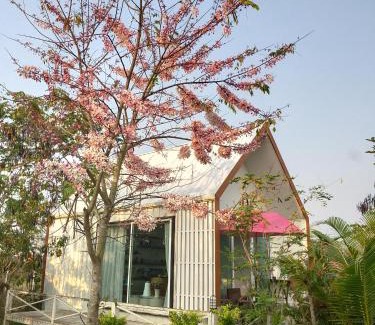 Cho Lae House | Discover Santitham Home Farm Stay: Child-Friendly Escape